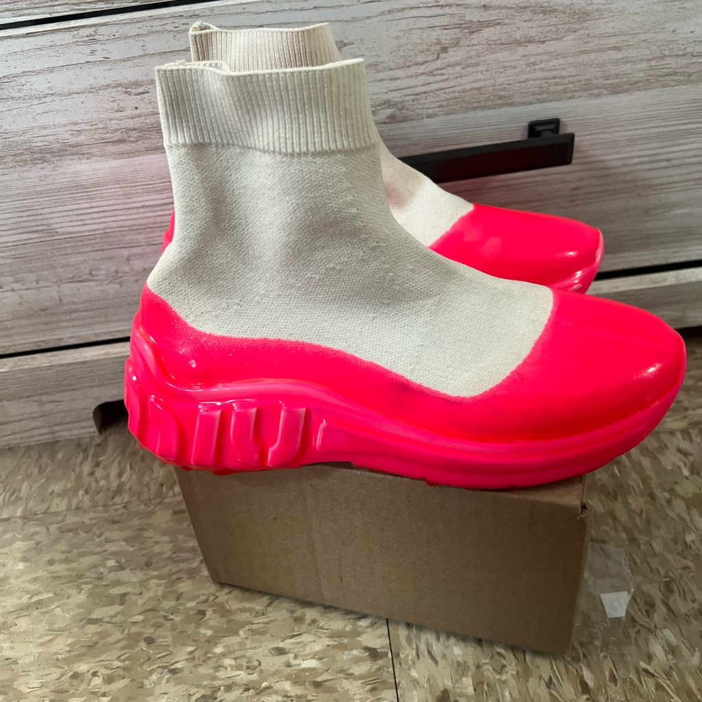 Miu Miu Cream And Pink Sneakers